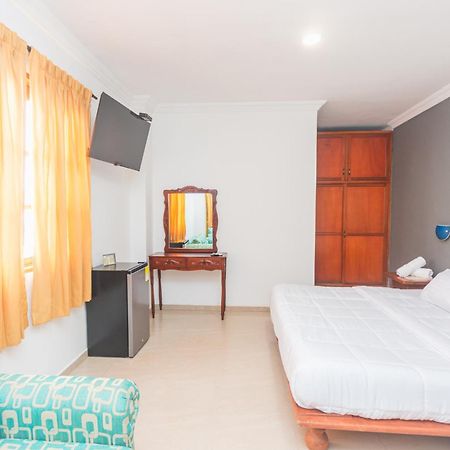 Hotel Baluarte Coast Картахена Экстерьер фото
