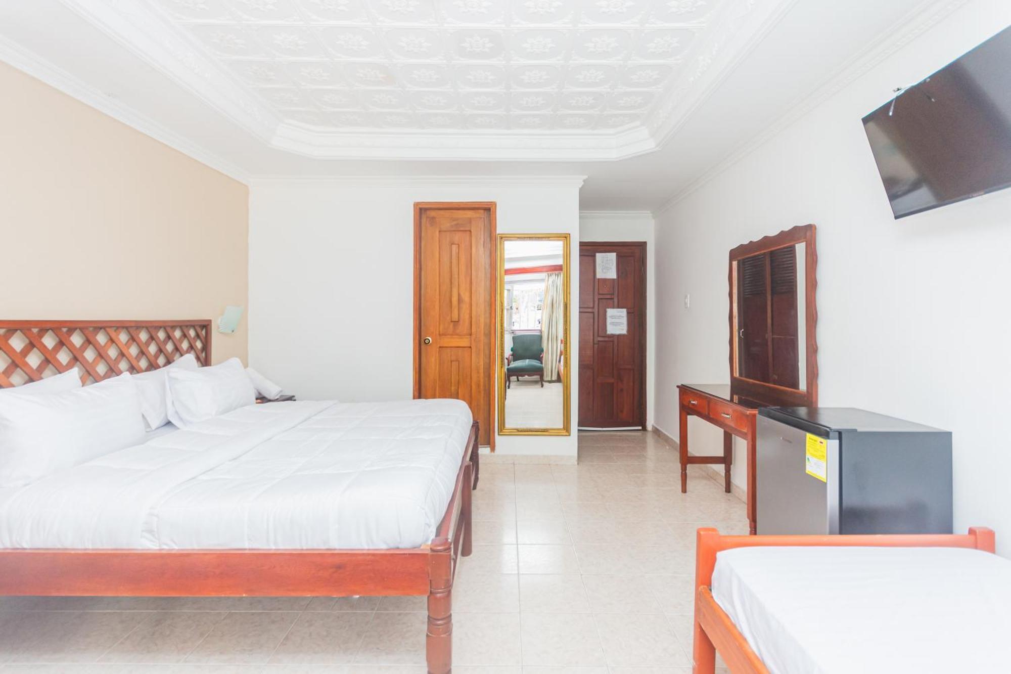 Hotel Baluarte Coast Картахена Экстерьер фото