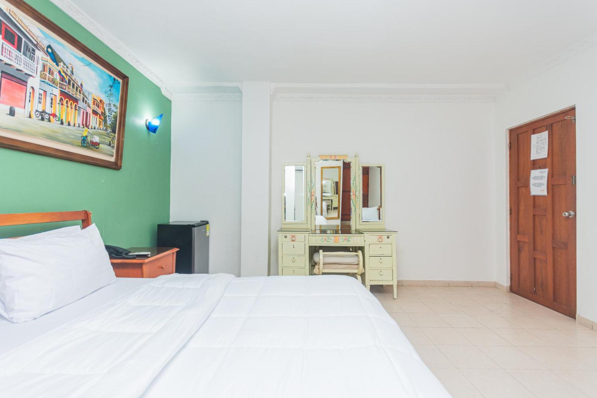 Hotel Baluarte Coast Картахена Экстерьер фото