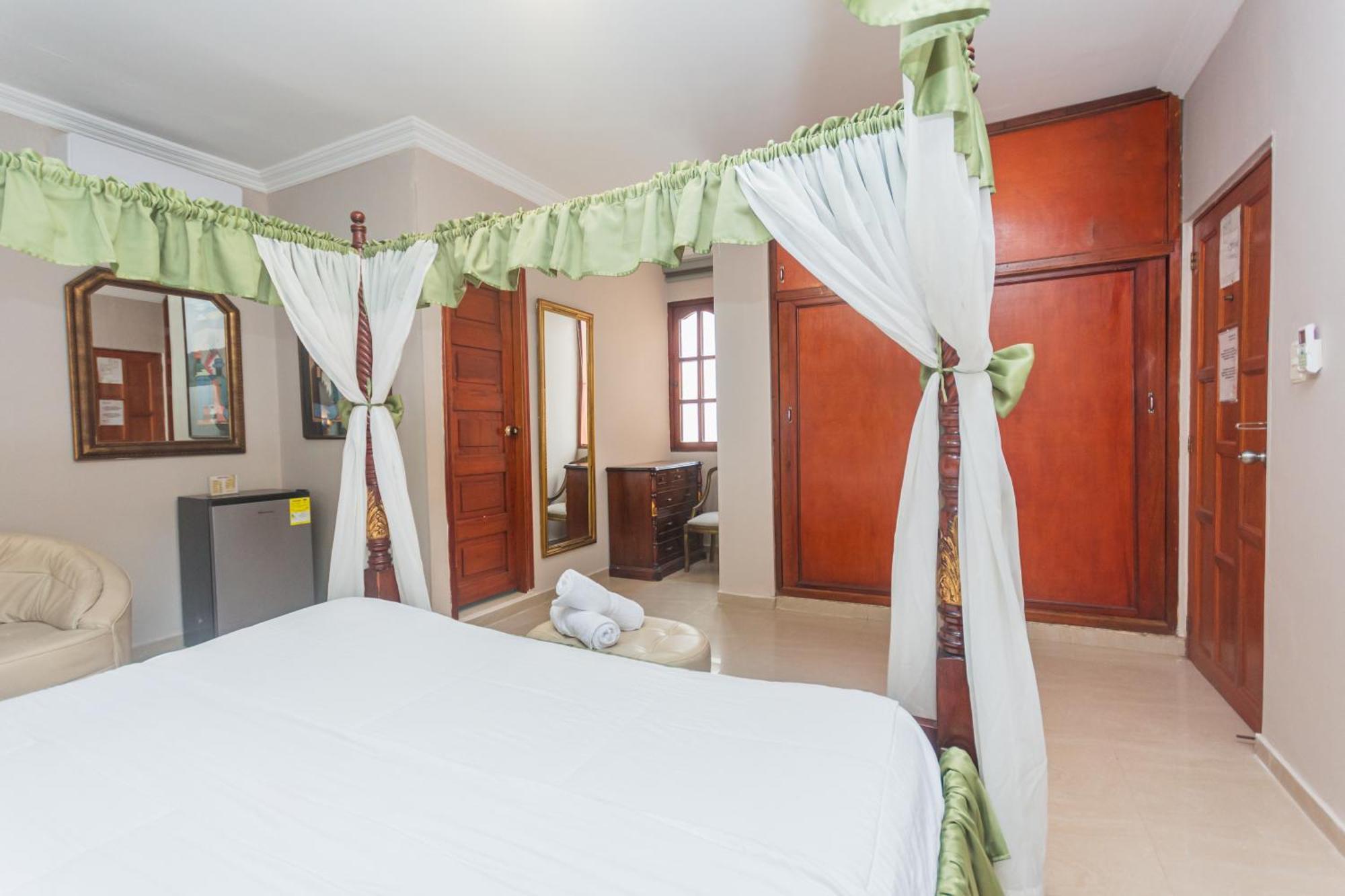 Hotel Baluarte Coast Картахена Экстерьер фото