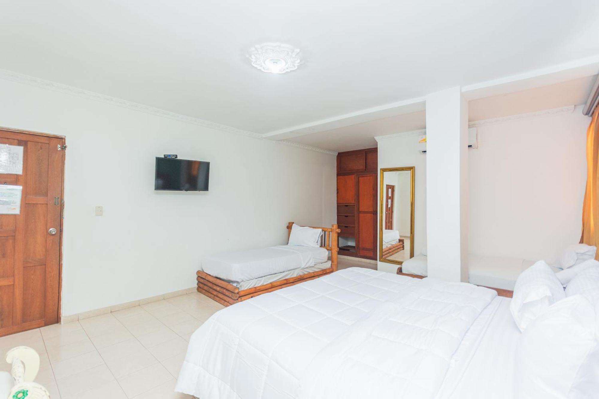 Hotel Baluarte Coast Картахена Экстерьер фото